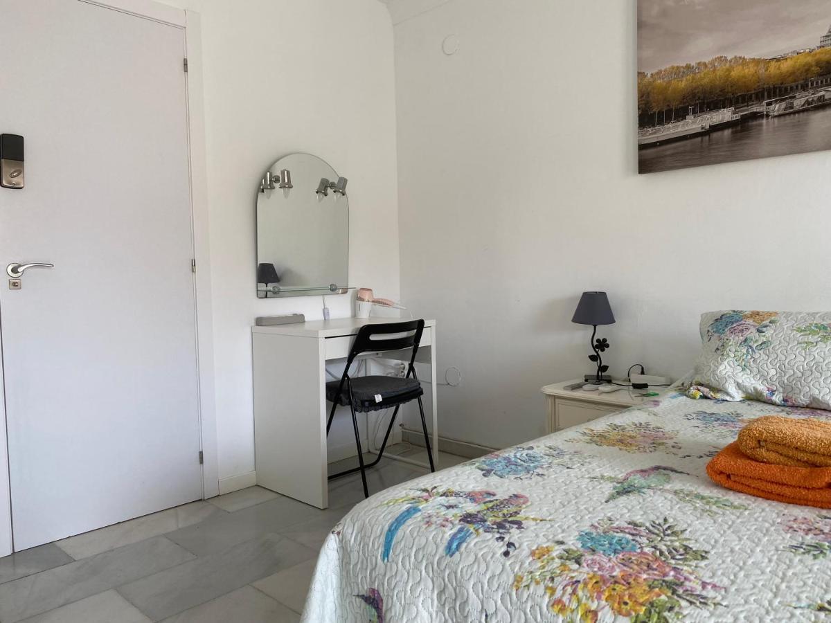 Malaga Centro Habitaciones Privada En Apartamento Compartidos Екстер'єр фото